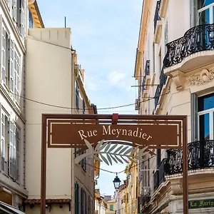 le-saint-victor-coeur-de-cannes.fr-provencehotel.com/